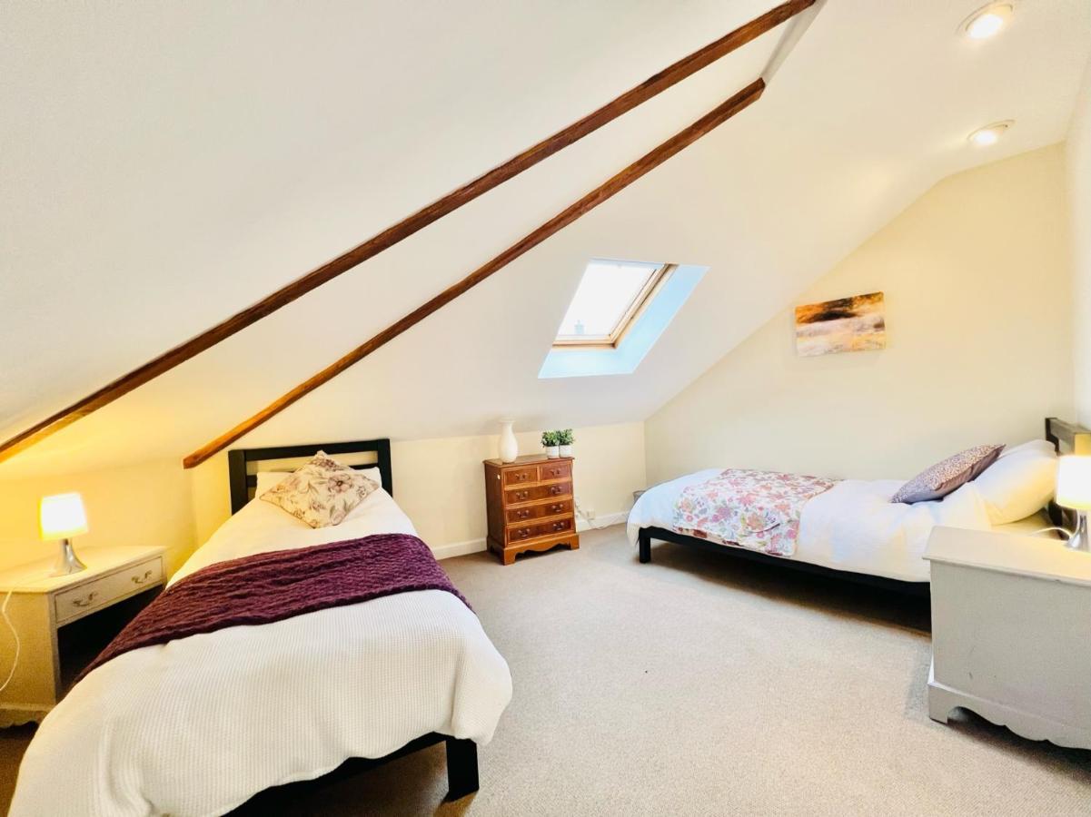 Dapps Hill Haven - Between Bristol And Bath, Both 9 Mins By Train! Keynsham Exterior photo